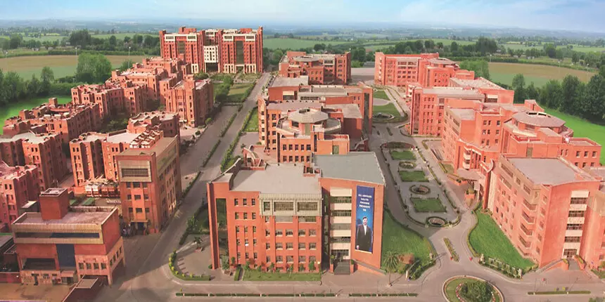 Amity University Noida Invites Applications For Ug Pg Programmes