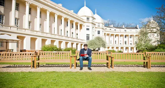 MBA scholarships for foreign students in UK