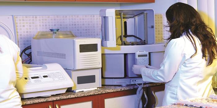 Career as a Biomedical Engineer - Engineering or Medicine? Choose both!