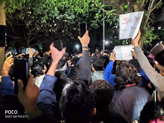 Students protest at IIT Delhi