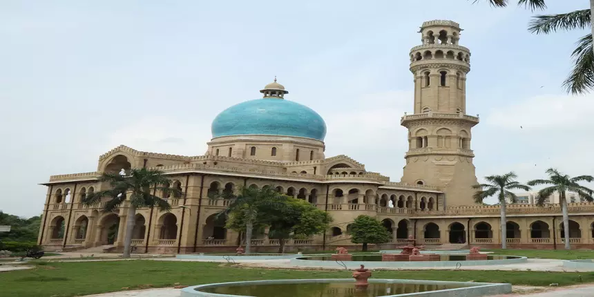 Allhabad University main building (source: AU)