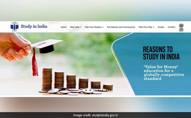 study-in-india-aims-2-lakh-foreign-students-by-2023