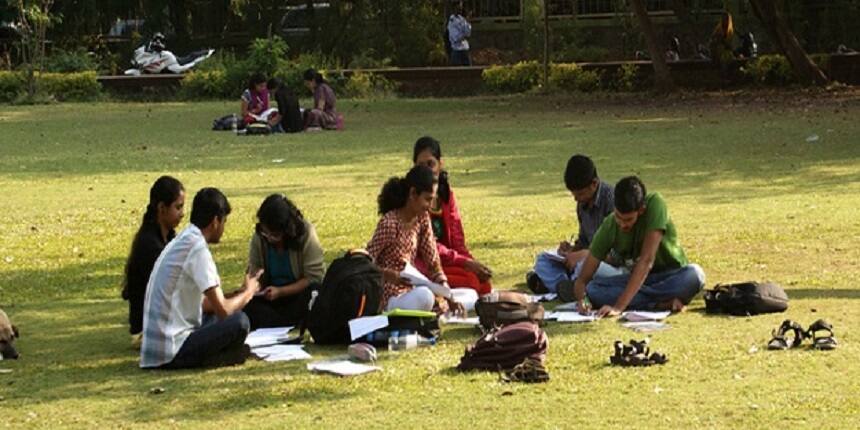 762 colleges have reduced their intake due to course closure