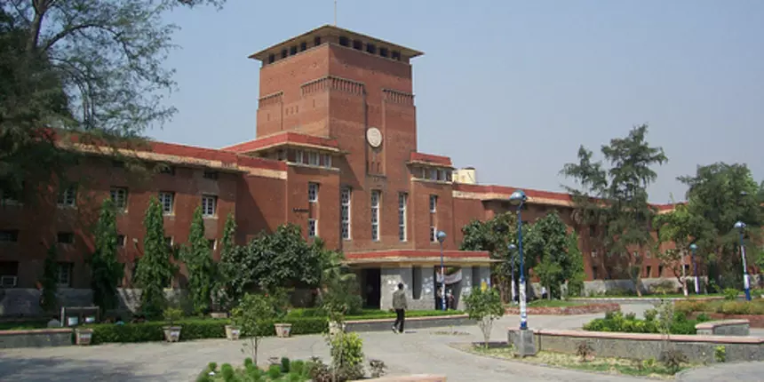 Delhi University Teachers Association protested at Mandi house, New Delhi. (Source: Wikimedia Commons)
