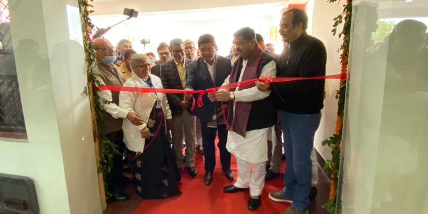 Meghalaya CM Conrad K Sangma inaugurating Kendriya Hindi Sansthan with education minister (Twitter)