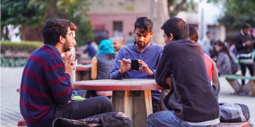 DU Academic Council clears proposal to start 3 BTech courses; 18 dissent