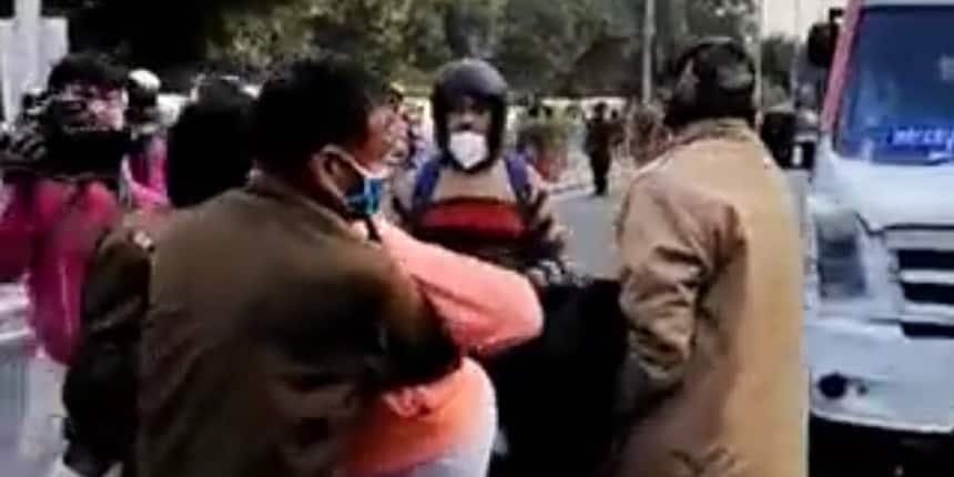 Resident doctors alleged that several doctors were "detained" by police force, and taken to police station premises (Source: Twitter)