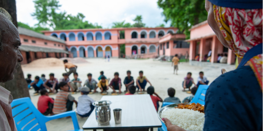 Casteism in India, Untouchability: Students of Uttarakhand school eat mid-day meal together after caste row