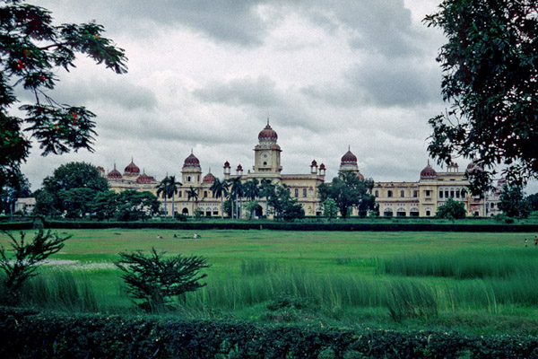 Lucknow University (source: Wikimedia Commons)