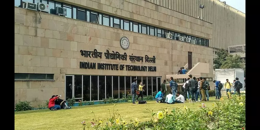 IIT Delhi asks students to go home due to rise in COVID-19 cases (source: IIT Delhi website)