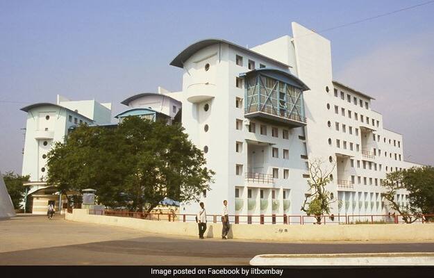 IIT Bombay Students, Alumni Run Free Emergency Ambulances For The Needy