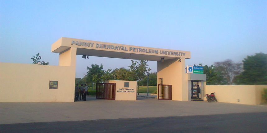 Pandit Deendayal Energy University (source: Wikimedia Commons)