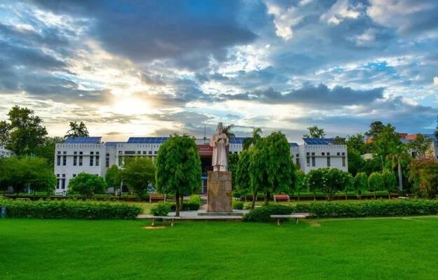 2 Students Of LSR College, Jamia Millia Islamia Win Prestigious Diana Award - Vimarsana News