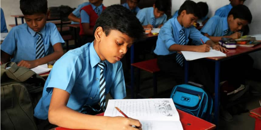 Karnataka schools reopen for Classes 6 to 8 (credits- Shutterstock)