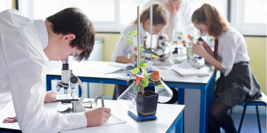 Courses in Biology After 12th except M.B.B.S - Duration, Salary, Top Colleges