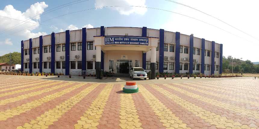 7 IIM Sambalpur students receive Rs 1 lakh scholarships