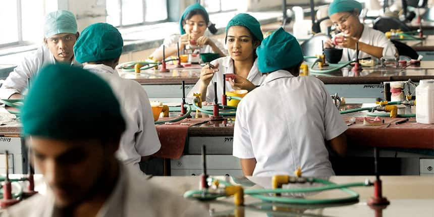 Madhya Pradesh: MBBS 1st year students to now read about Hindutva icons, Ambedkar (credits-Shutterstock)