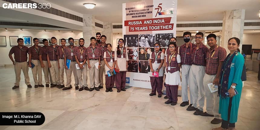 M.L Khanna DAV Public School Participates In Sputnik Anniversary Celebration