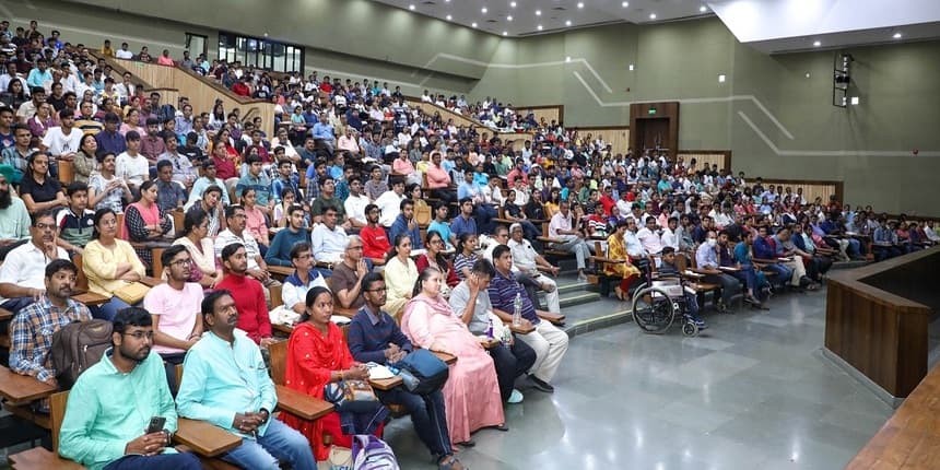 456 students graduate with digital degrees at the 12th Convocation of IIT  Gandhinagar – India Education, Latest Education News, Global Educational  News