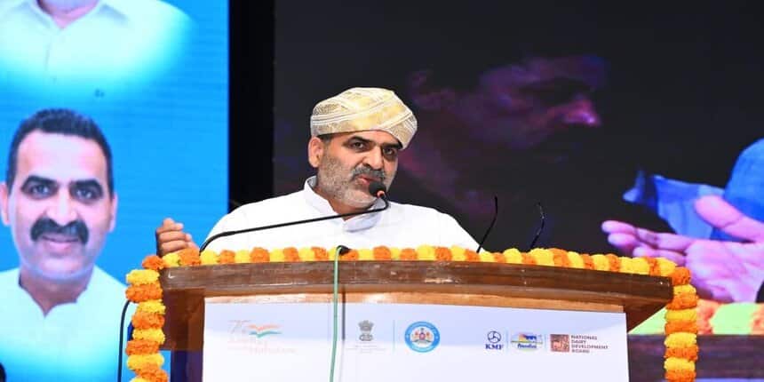 Minister of state for fisheries, animal husbandry and dairying, Sanjeev Balyan. (Picture: Official Twitter)