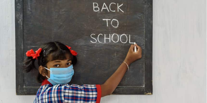 School Reopen in West Bengal: Government and private primary schools of West Bengal were again abuzz with children's voices on Wednesday