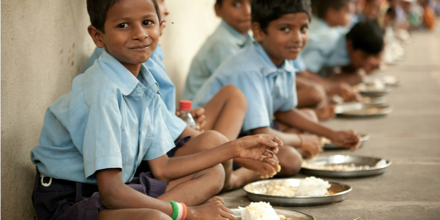 Mid-day meals in West Bengal schools (Representational Image: Shutterstock)
