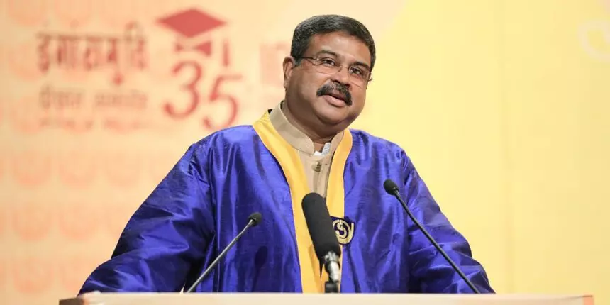 IGNOU Convocation 2022: Dharmendra Pradhan compares IGNOU professors to ...