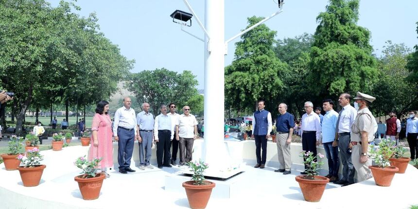 IIT Delhi: Monumental national flag by IITD startup SWATRIC hoisted on campus