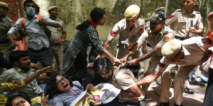 Agnipath Protest: Delhi Police detains protesting activists
