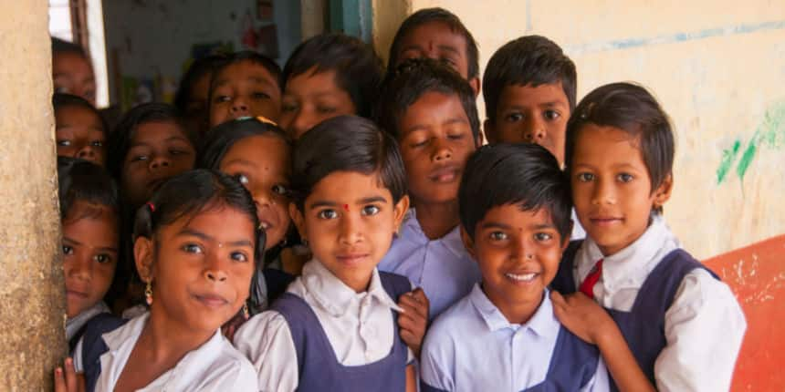 The position papers call for teaching students about Indian foods and "rejecting pizza, burgers" (source: Shutterstock)