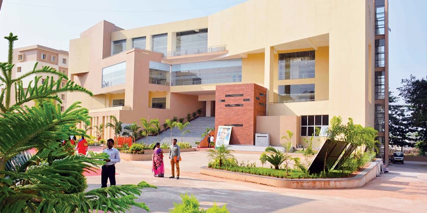 New universities, especially private institutions, have show strong performance in NIRF ranking, AISHE report (source: Shutterstock)