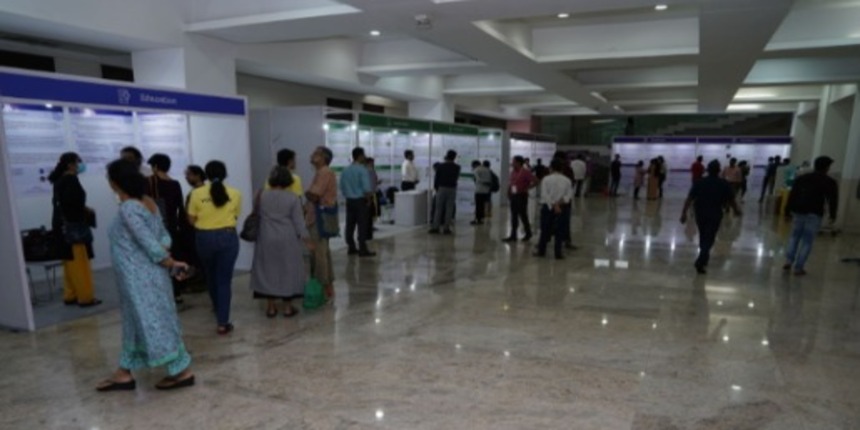 Presentation of kiosks at IIT Bombay annual CSR conclave 2022 (Image: IIT Bombay)