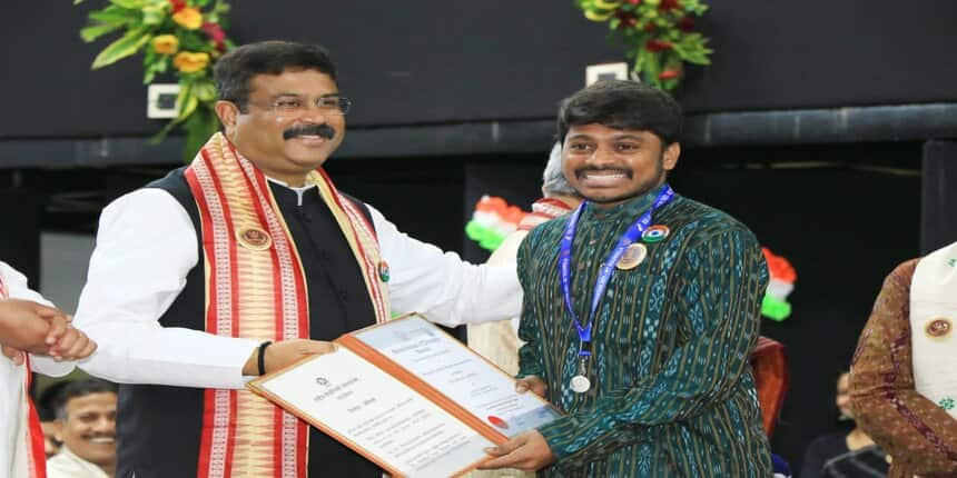 NIT Rourkela convocation event (Image: Dharmendra Pradhan Twitter)