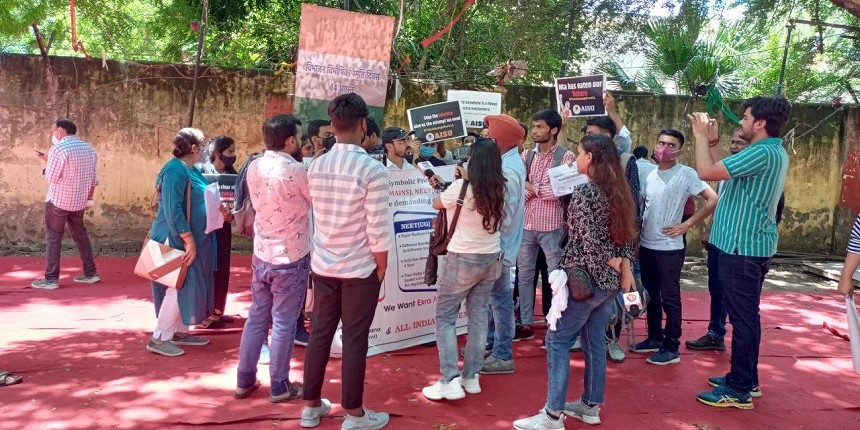 JEE, NEET, CUET aspirants protest at Jantar Mantar demanding extra attempt