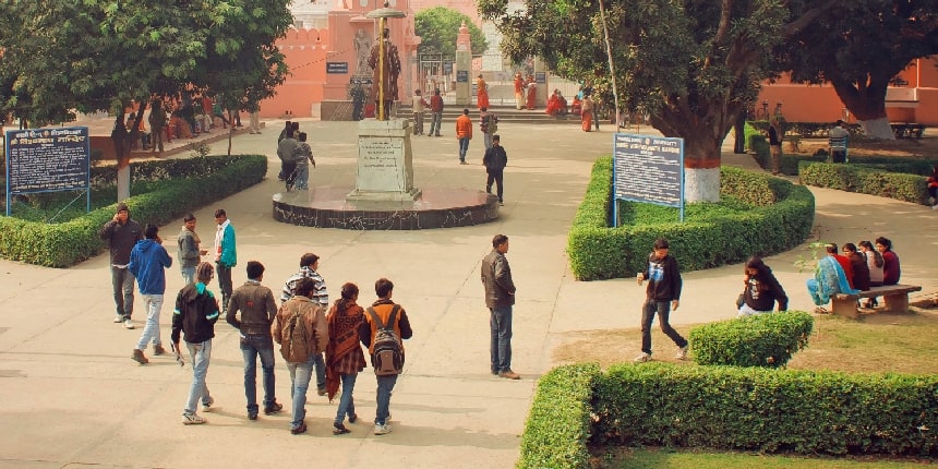 UGC cautions students against enrolling in "self-styled" universities. (Source: Shutterstock)