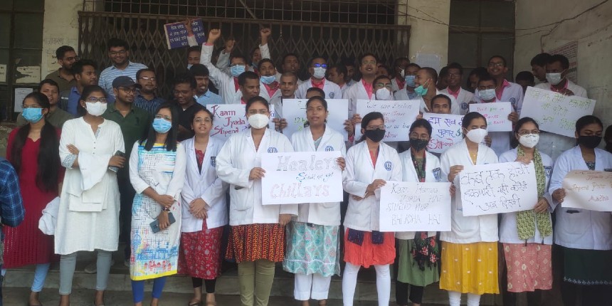 'Healers shouldn’t get Chillar': Bihar MBBS interns' strike for stipend hike continues