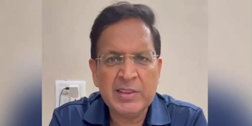 JEE Main 2022 candidate's father (Source: Youtube video)