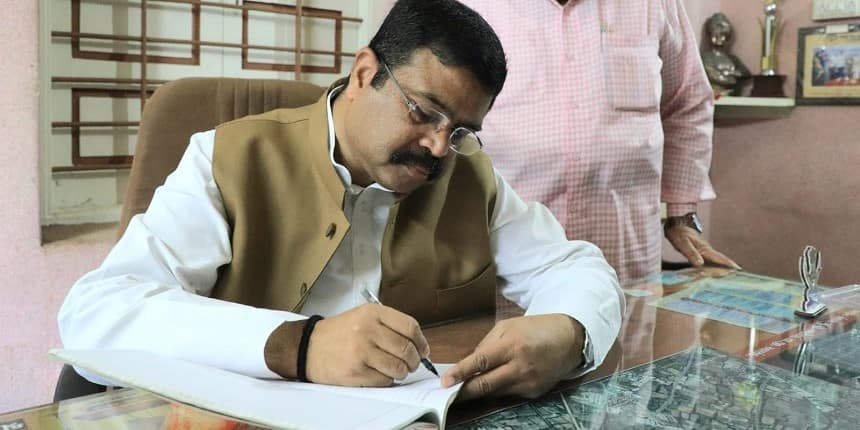 Dharmendra Pradhan (Source: Official Twitter Account)