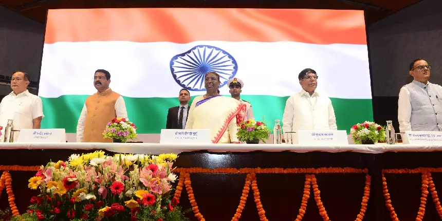 President Droupadi Murmu graced the closing ceremony of IIT Delhi's Diamond Jubilee celebrations. (Source: Twitter)