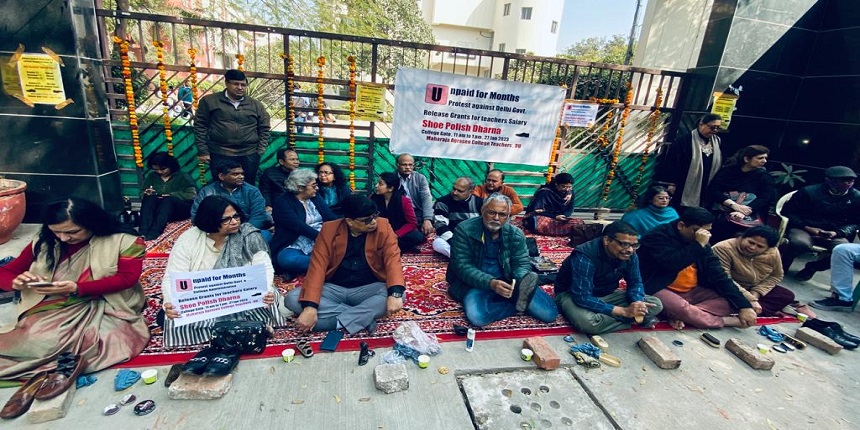 Maharaja Agrasen College teachers protesting outside the college gate