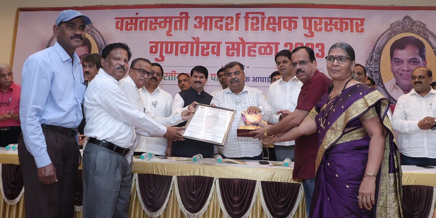 Mahaharashtra school teachers, heads get awards (Image: Official X account/Ravindta Chavan)