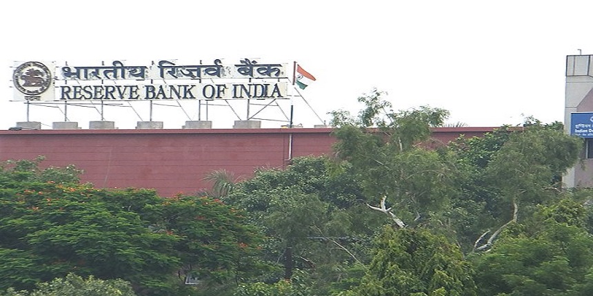 RBI assistant mains exam will be held in both English and Hindi. (Image: Wikimedia Commons)