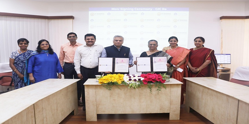Professor Mahesh Panchagnula and Madhulika Bhaska with the agreements on the collaboration. (Image: Official Release)
