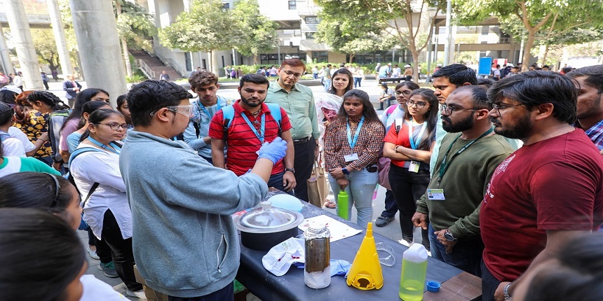 IIT Gandhinagar celebrates ‘National Science Day’, Organises scientific demonstration for students