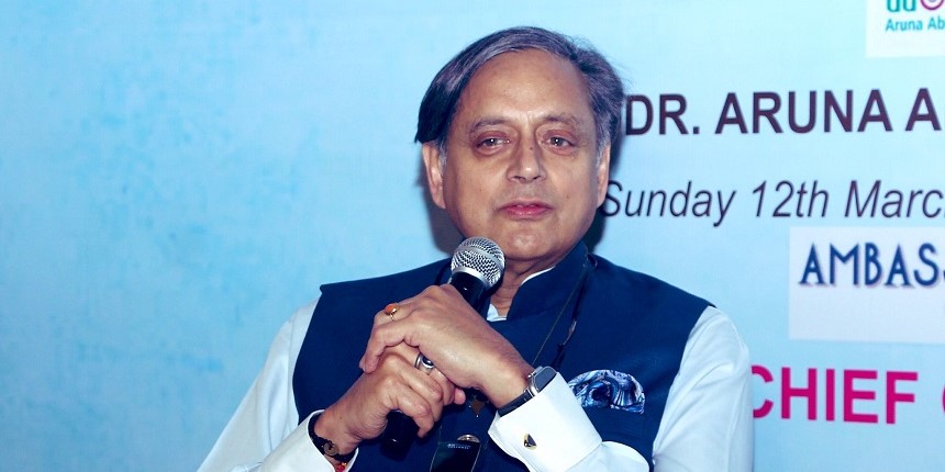Shashi Tharoor reacts on revised NCERT textbooks (Image: Official Twitter Account)