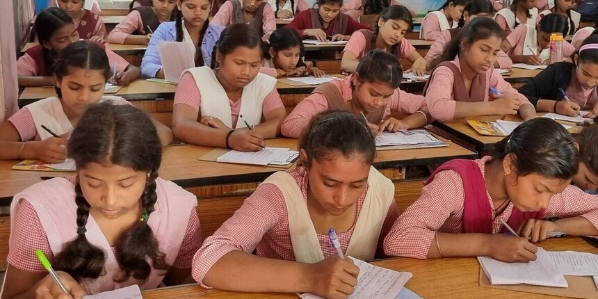 School girls writing in classroom. Representative image. (Image source: social media / twitter)