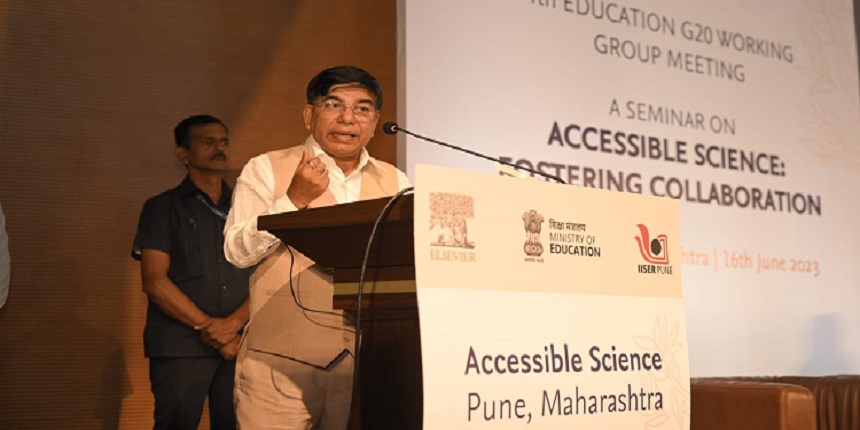 Union MoS Education Subhas Sarkar addressing at the 4th Education #G20 Working Group Meeting on Accessible Science. (Image: Twitter/@Drsubhassarkar)