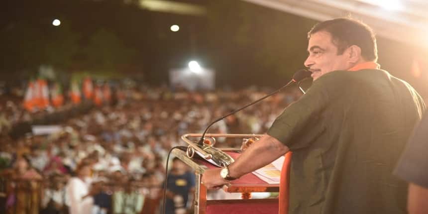 Nitin Gadkari launches book (Twitter image)