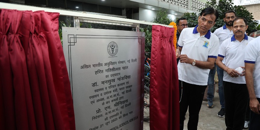 Union health minister Mansukh Mandaviya inaugurated a centre for yoga therapy at AIIMS New Delhi. (Image: Twitter/@mansukhmandviya)