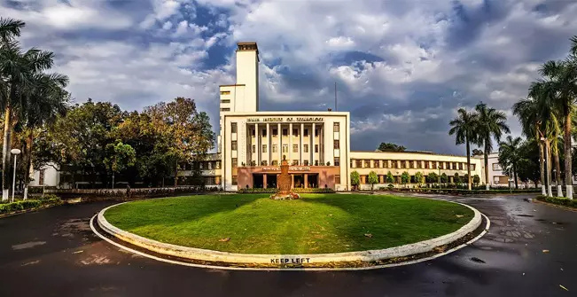 IIT Kharagpur will frame a strategy to address the issues which lead to dropouts. (Image Source: IIT Council Official website)